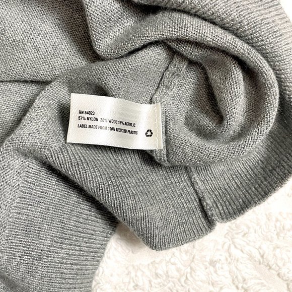 Gap striped heathered gray pullover sweater with sequins - size L - Picture 6 of 7